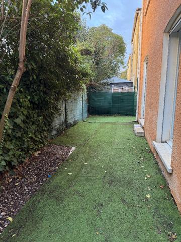 CAREMEAU / ST CESAIRE : VILLA P4 AVEC GARAGE ET CLIMATISATION