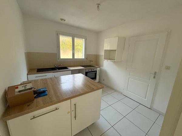 CAREMEAU / ST CESAIRE : VILLA P4 AVEC GARAGE ET CLIMATISATION