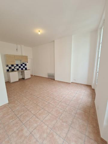 Appartement à MARSEILLE 1ER ARRONDISSEMENT (13001)