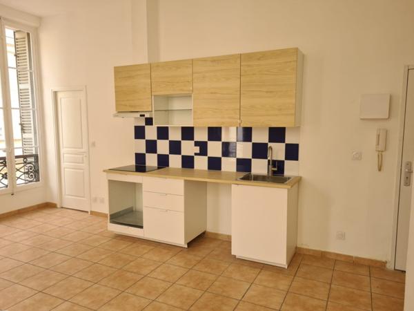 Appartement à MARSEILLE 1ER ARRONDISSEMENT (13001)
