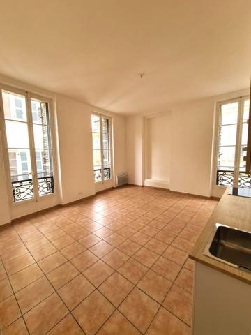 Appartement à MARSEILLE 1ER ARRONDISSEMENT (13001)