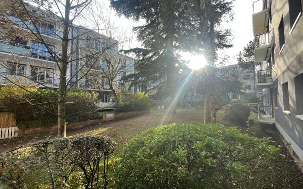 Appartement à louer    4 pièces • 78,58 m2 Bourg-la-Reine