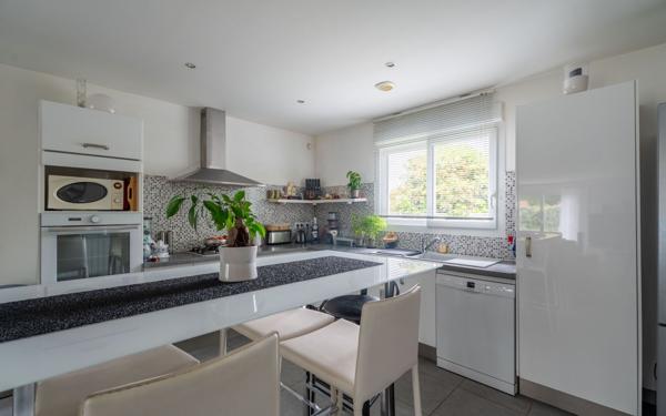Maison à vendre    4 pièces •  Biscarrosse