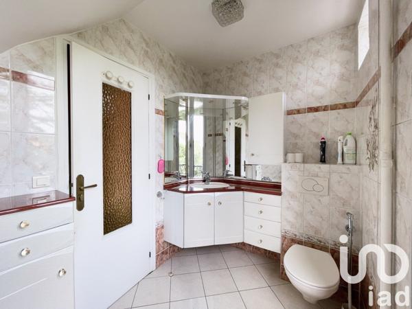 Maison traditionnelle 5 pièces de 98 m² à Alfortville (94140)