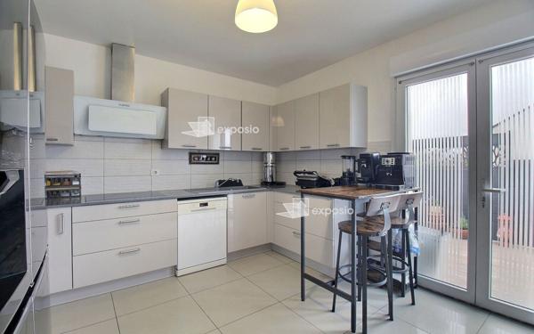 Maison à vendre    11 pièces • 235 m2 Lisses