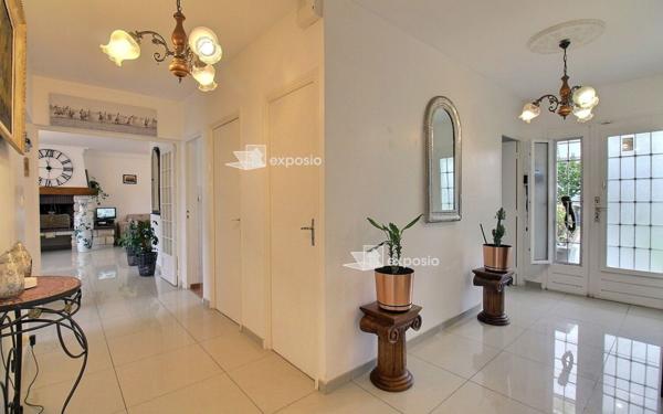 Maison à vendre    11 pièces • 235 m2 Lisses