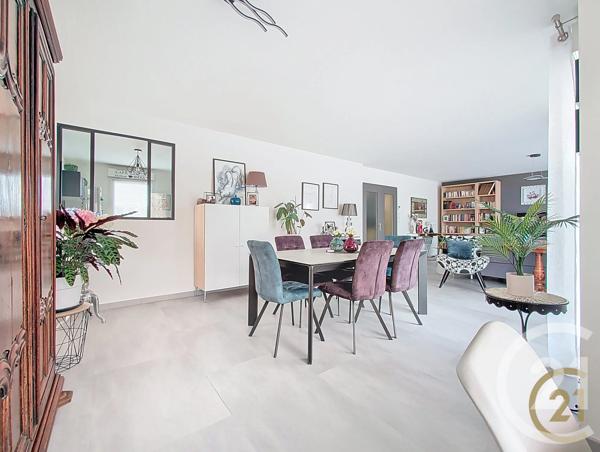Appartement F6 à vendre  6 pièces - 119,06 m 2   MONTBELIARD  - 25