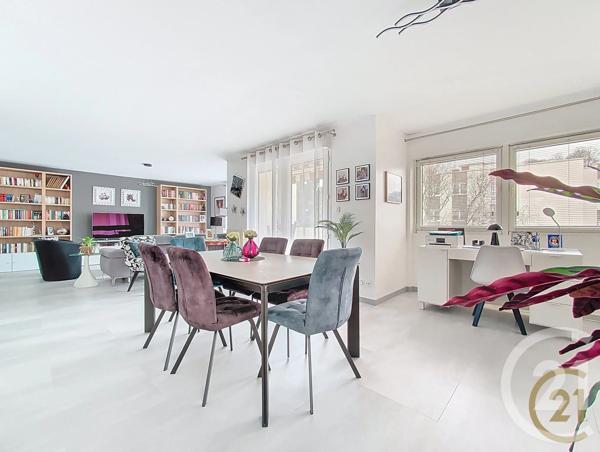 Appartement F6 à vendre  6 pièces - 119,06 m 2   MONTBELIARD  - 25
