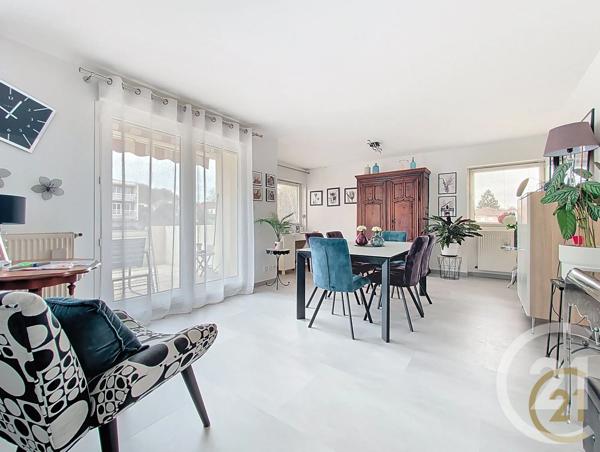 Appartement F6 à vendre  6 pièces - 119,06 m 2   MONTBELIARD  - 25