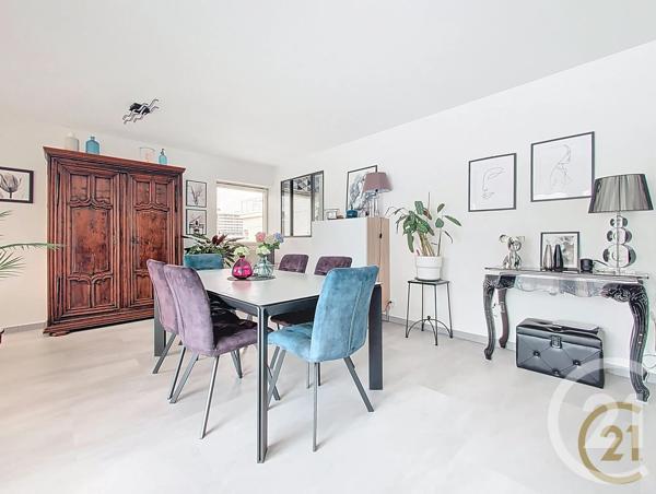 Appartement F6 à vendre  6 pièces - 119,06 m 2   MONTBELIARD  - 25