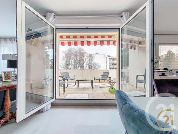 Appartement F6 à vendre  6 pièces - 119,06 m 2   MONTBELIARD  - 25