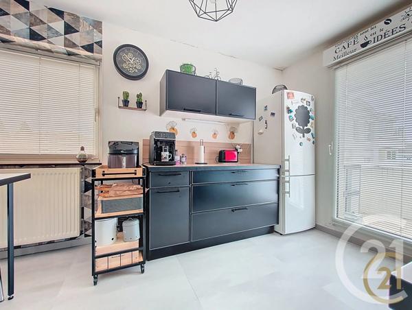 Appartement F6 à vendre  6 pièces - 119,06 m 2   MONTBELIARD  - 25