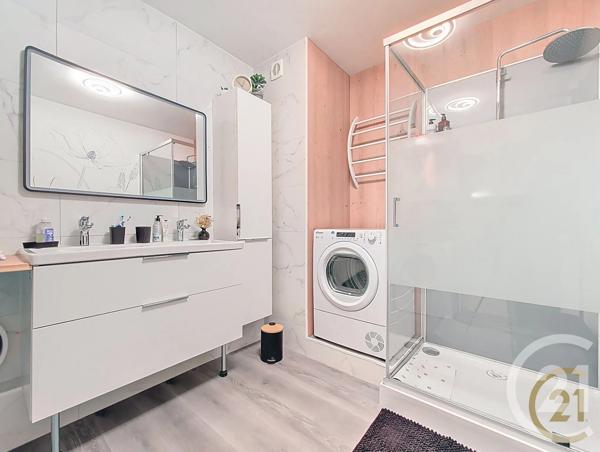 Appartement F6 à vendre  6 pièces - 119,06 m 2   MONTBELIARD  - 25