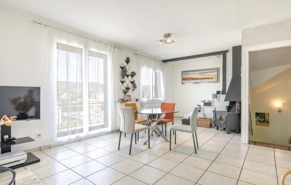 Maison coup de cœur avec dépendance de plus de 200 m2 à Saint-Laurent-Du-Pont