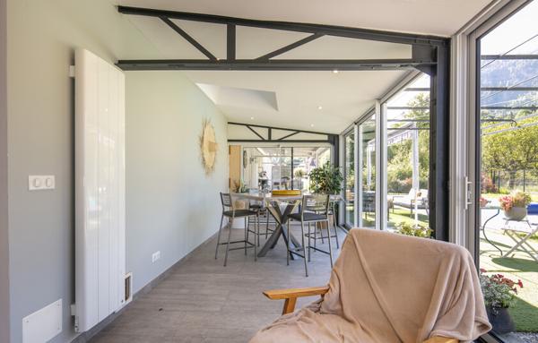 Maison coup de cœur avec dépendance de plus de 200 m2 à Saint-Laurent-Du-Pont