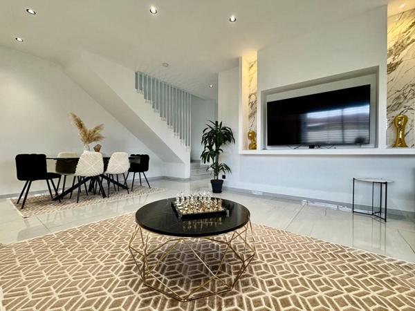 Maison neuve RT2022 Chassieu 5 T5 130 m2