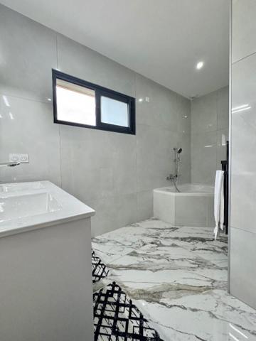 Maison neuve RT2022 Chassieu 5 T5 130 m2