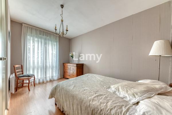 Appartement t2 + cave + parking en sus 25k€