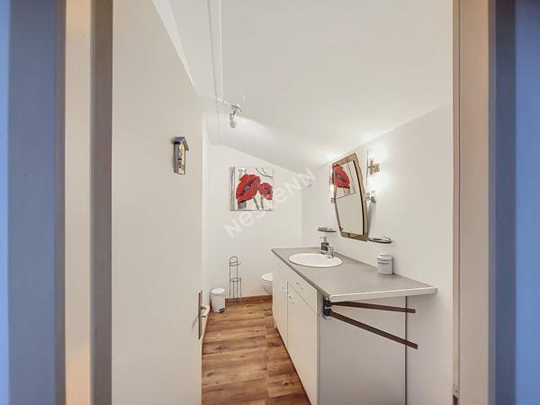 A vendre, au Gua, maison charentaise de 224 m², 4 chambres, sur un terrain de 677 m²