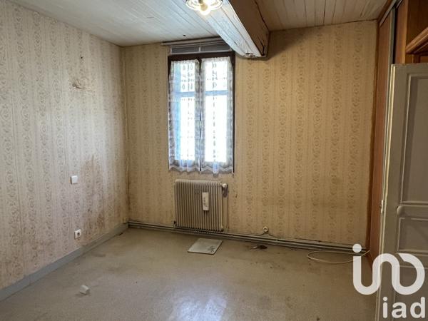 Maison de village 3 pièces de 65 m² à Cazaubon (32150)