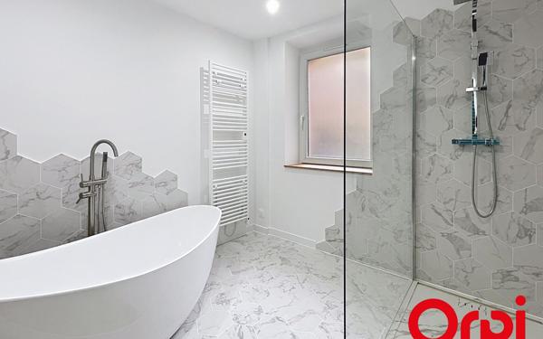 Appartement à vendre    4 pièces • 131,25 m2 Vichy