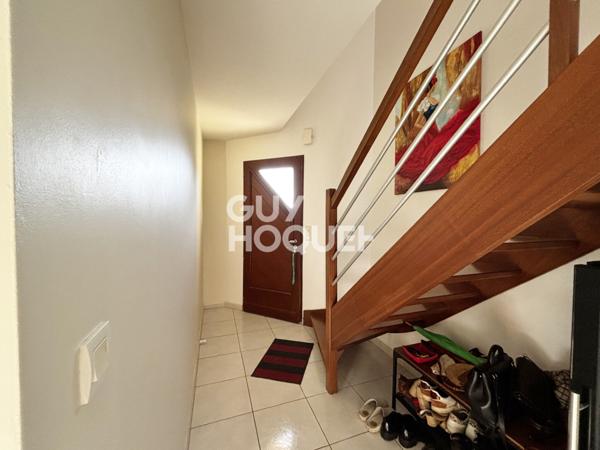 MAISON À LOUER DE 5 PIÈCES DE 108,00 M²