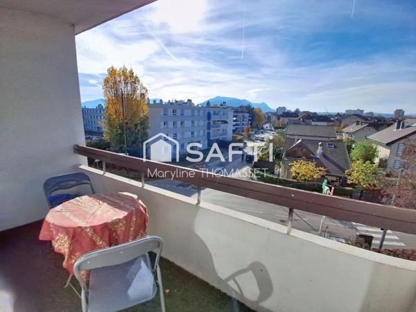 Appartement très lumineux, dernier étage