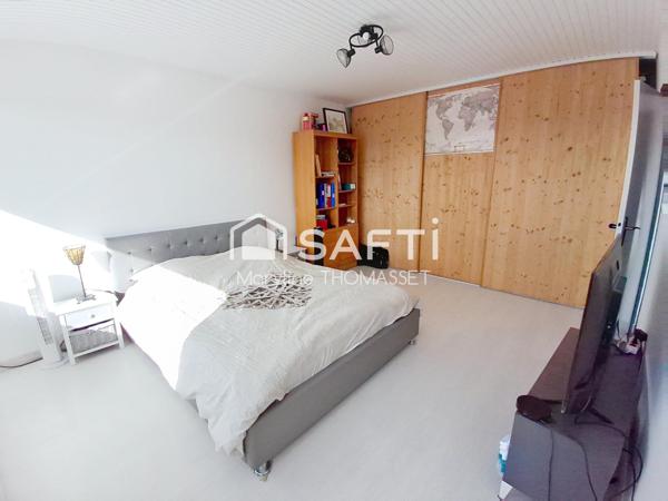 Appartement très lumineux, dernier étage