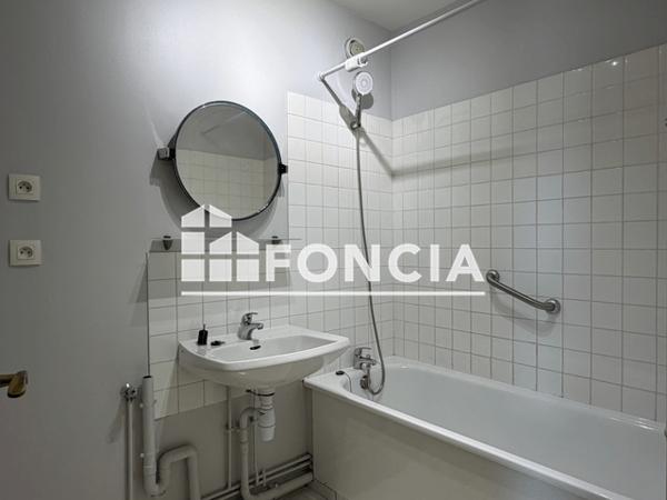 Location Studio 40.27 m² - Rennes 35200
