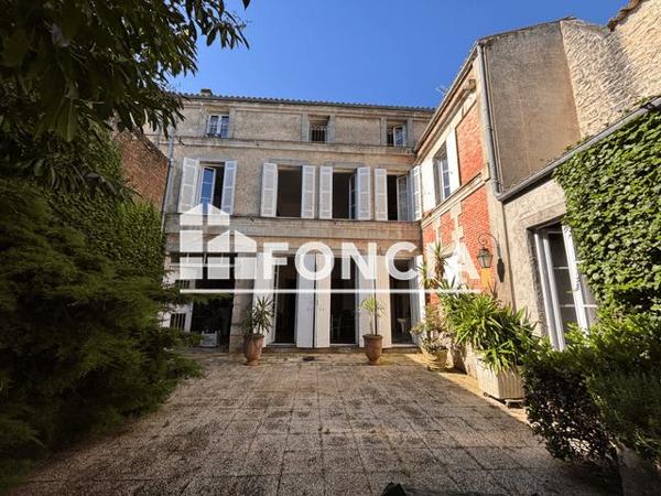 À vendre Maison 7 pièces 418 m² - Tonnay-charente 17430
