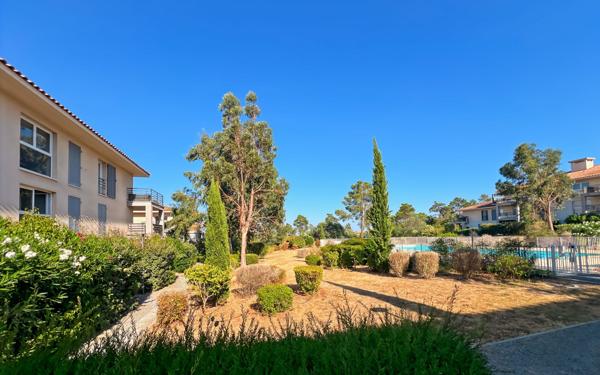Appartement à vendre    2 pièces • 42,59 m2 Roquebrune-sur-Argens
