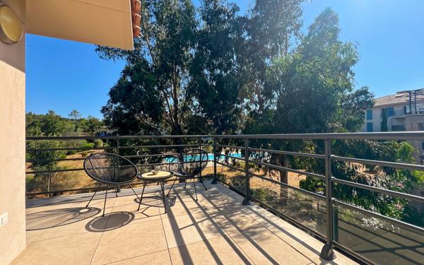 Appartement à vendre    2 pièces • 42,59 m2 Roquebrune-sur-Argens