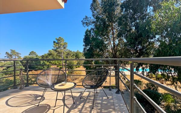 Appartement à vendre    2 pièces • 42,59 m2 Roquebrune-sur-Argens