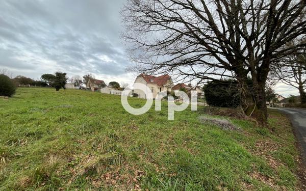 Terrain à vendre    Ussac