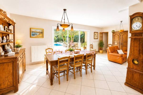 Maison à vendre 8 pièces de 261 m²