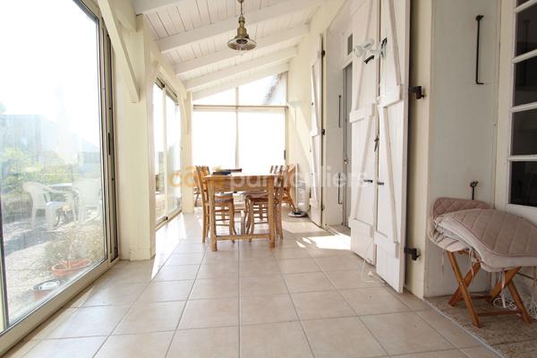 Vente
                Maison125 m² - 6 Pièces -
                    L AIGUILLON LA PRESQU ILE (85460)