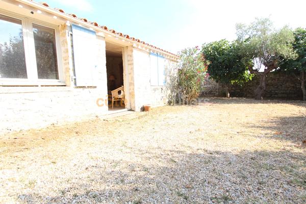 Vente
                Maison125 m² - 6 Pièces -
                    L AIGUILLON LA PRESQU ILE (85460)