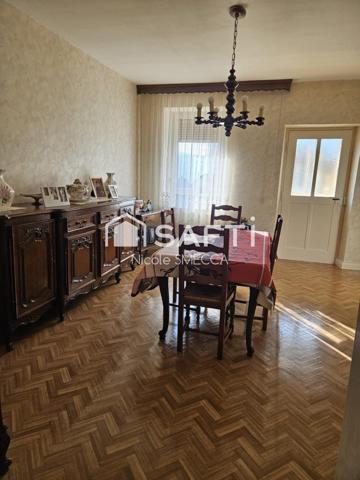 Maison mitoyenne 6 chambres,jardin,garage