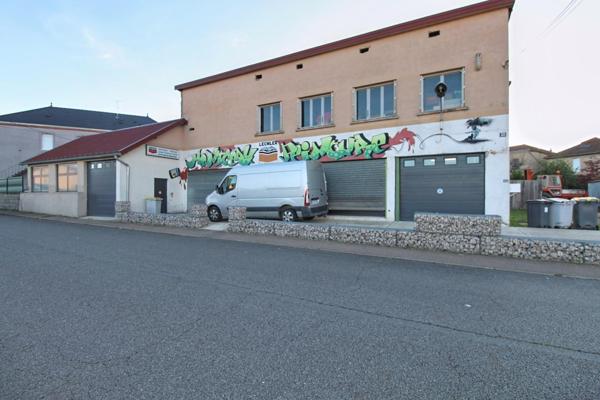 Entrepôt modulable et terrain constructible, Montceau.