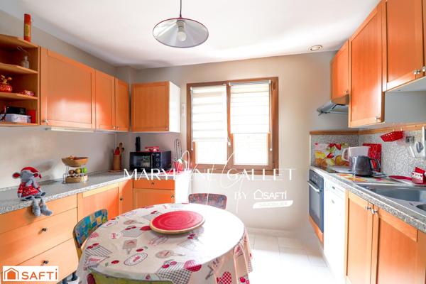 Quartier prisé, au calme, beaux volumes,...