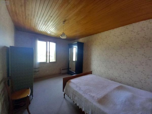 Maison à vendre à Allanche dans le Cantal (15160), ref : FG/2233