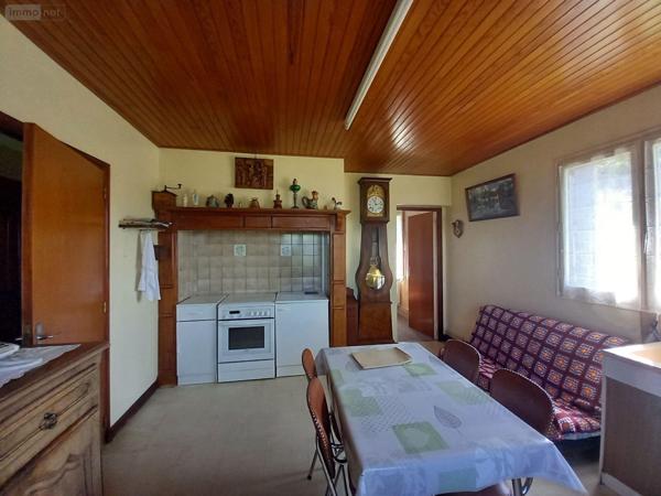 Maison à vendre à Allanche dans le Cantal (15160), ref : FG/2233