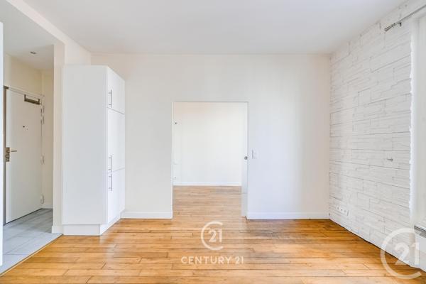 Appartement à vendre  3 pièces - 37,01 m 2   PARIS  - 75015