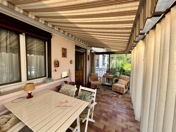 Maison F4 avec sous-sol, véranda et beau terrain de 545?m²