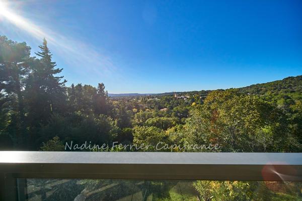 Appartement récent (3 ans) avec terrasse et parking – Aix-en-Provence, Hauts de Brunet