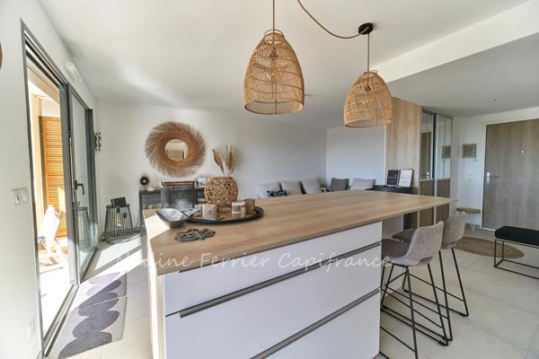 Appartement récent (3 ans) avec terrasse et parking – Aix-en-Provence, Hauts de Brunet