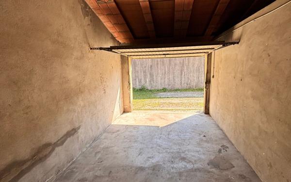 Appartement à louer    5 pièces •  Nîmes