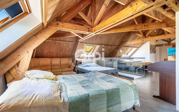 Maison à vendre    6 pièces • 195 m2 Isle