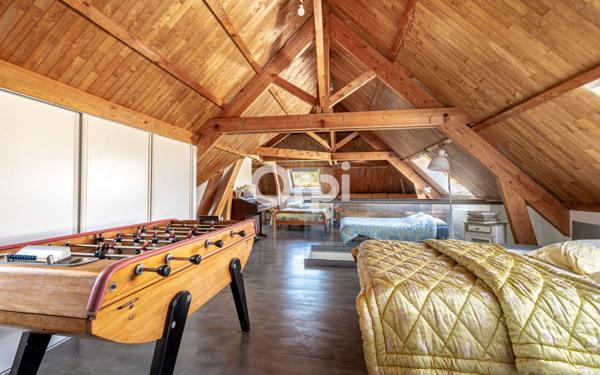 Maison à vendre    6 pièces • 195 m2 Isle