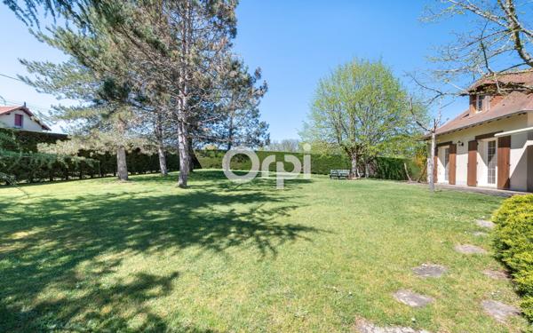 Maison à vendre    6 pièces • 195 m2 Isle